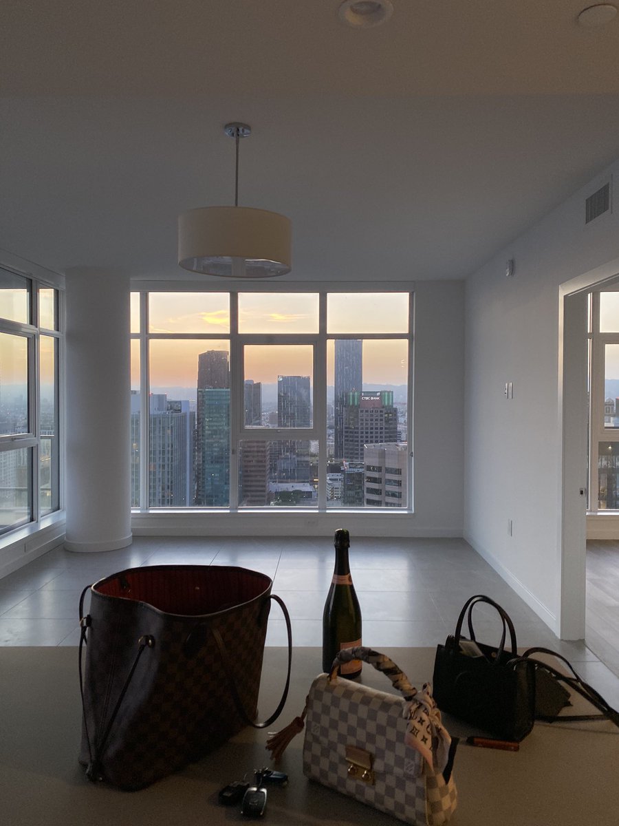got the apartment of my dreams today &amp; I literally can’t believe it’s real🥲