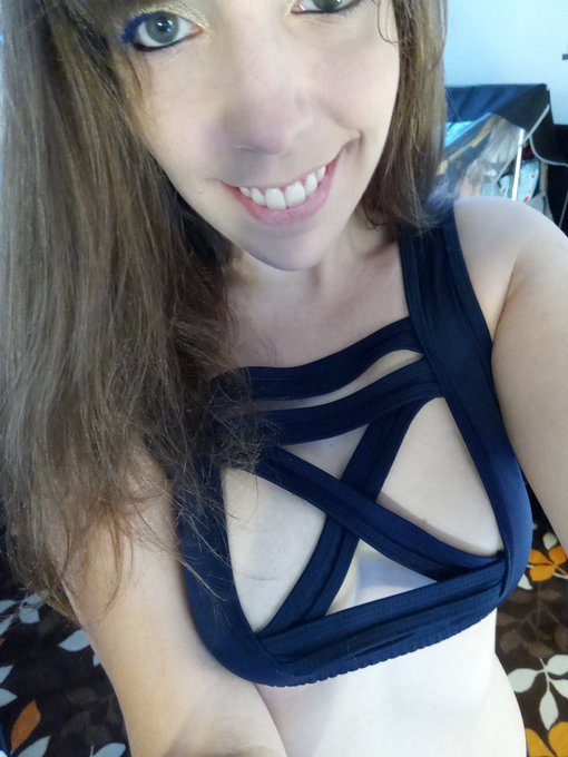 Helloooooo there! I'm online @chaturbate!  https://t.co/ISes9Guc1q   #chaturbate  #pornhub  #cammodel<a class="tags" href="/tag/chaturbate">@chaturbate</a><a href="/tag/pornhub"class="tags"><span>#pornhub</span></a><a href="/tag/cammodel"class="tags"><span>#cammodel</span></a><a href="/tag/camgirl"class="tags"><span>#camgirl</span></a><a href="/tag/chaturbate"class="tags"><span>#chaturbate</span></a><a href="/tag/alte"class="tags"><span>#alte</span></a>