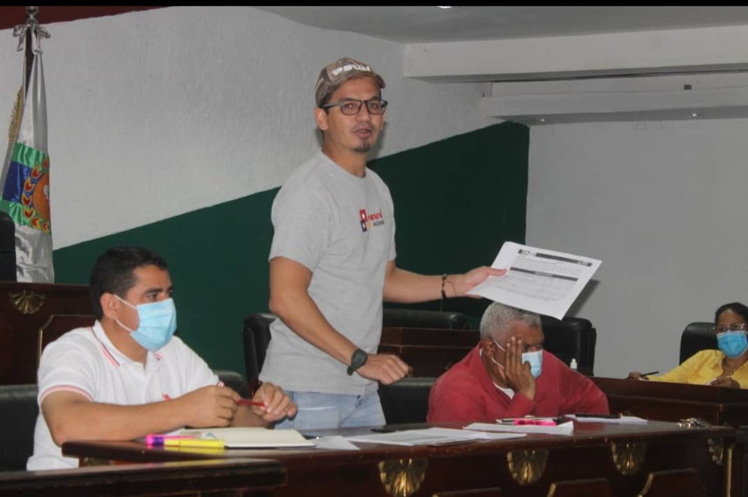 cclaptorres's tweet photo. #29May Junto a nuestro jefe político @EdgarCarOficial el coordinador de organización del @PSUVLara_  @AgueroYanys escuchamos las propuestas plantadas por la dirección municipal del @PSUVTorresLara para conformar el mejor equipo de hombres y mujeres a la elecciones del 21N 
#Cclap https://t.co/MQZouuEKP6