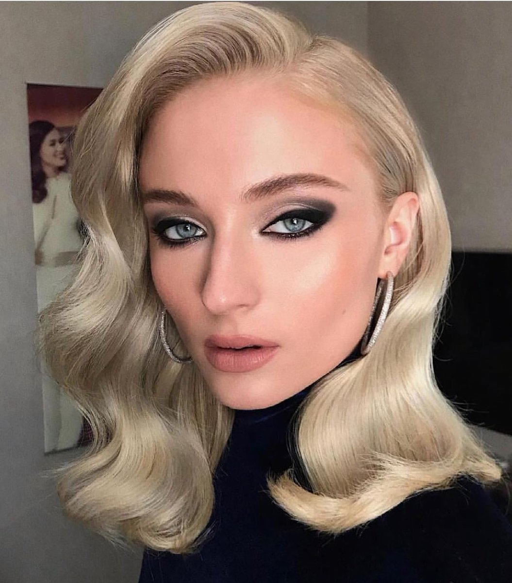 Fierce AF 🔥 <a href="/SophieTurner/">Sophie Turner</a> 
Rockin' platinum vintage waves. This woman just nails every damn look! 😍

If you're looking for extra volume to achieve this classic look - check out our Oomph and Extra Oomph Clip in #HairExtensions in Platinum @lushiere (link in bio) 📷:<a href="/hungvanngo/">Hung Vanngo</a>