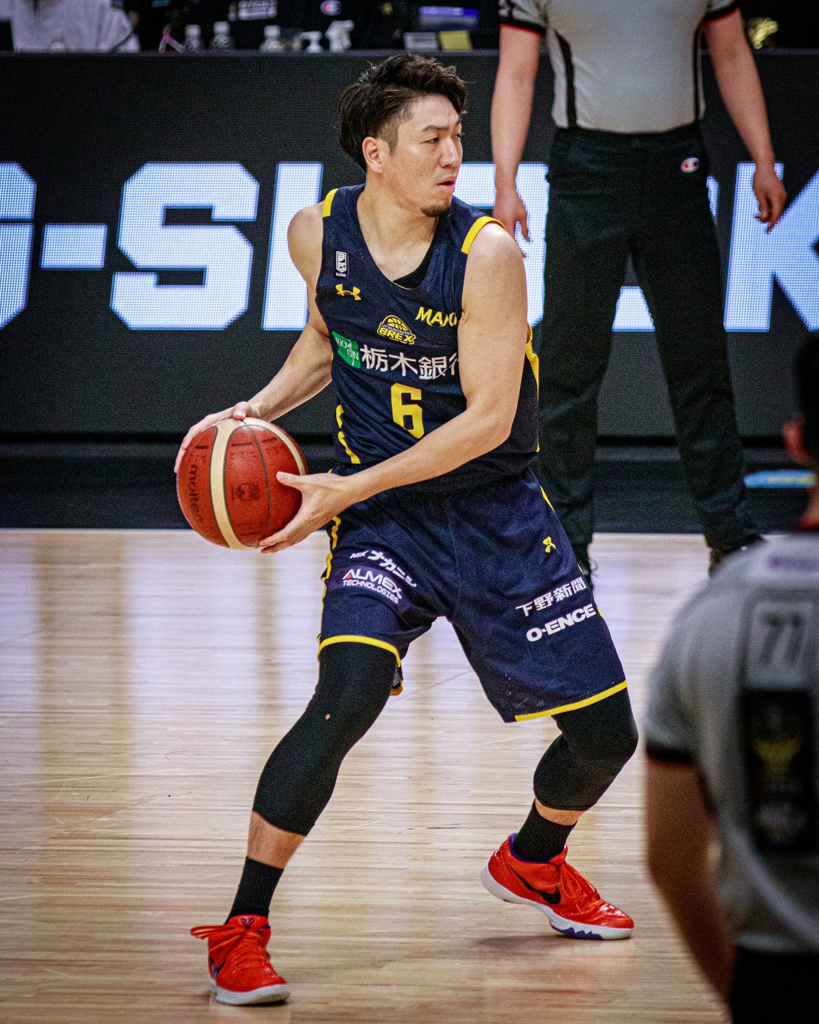 クリアランス本物 Bリーグ 宇都宮ブレックス 比江島慎 直筆サイン 背