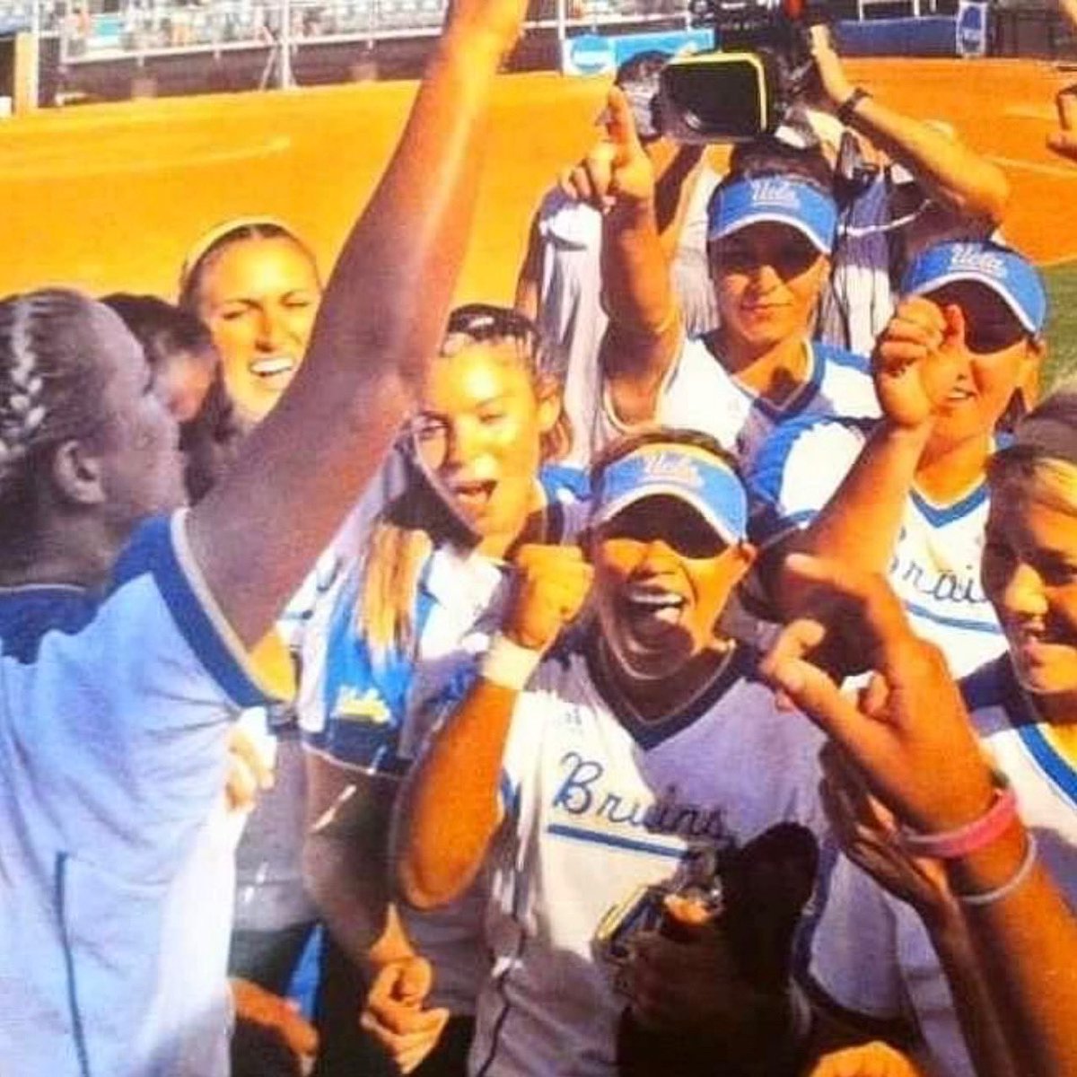 BruwinAK's tweet photo. Punching your ticket to OKC never gets old... Go get um @UCLASoftball !! #OKCBound #WCWSBound #BruinMAGIC✨ https://t.co/i0E9N4u0Hj