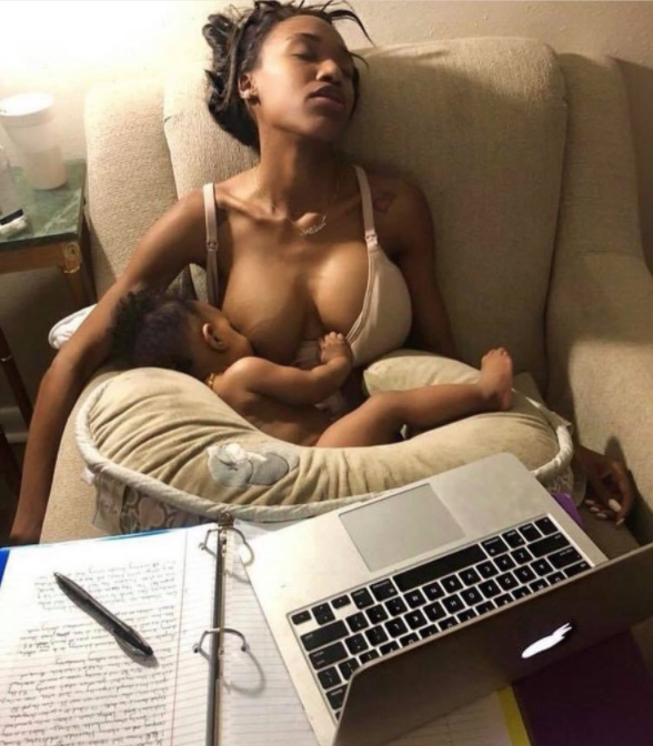 iamKSealsAllers's tweet photo. This picture of Chrissy Nichole encapsulates all the beauty and exhaustion that comes with being a working mom. But it doesn’t have to be a struggle. Let's enact policy change that relieves the weight of mothering, so we can pursue careers and education without the exhaustion. https://t.co/H4Tq6CtoOf