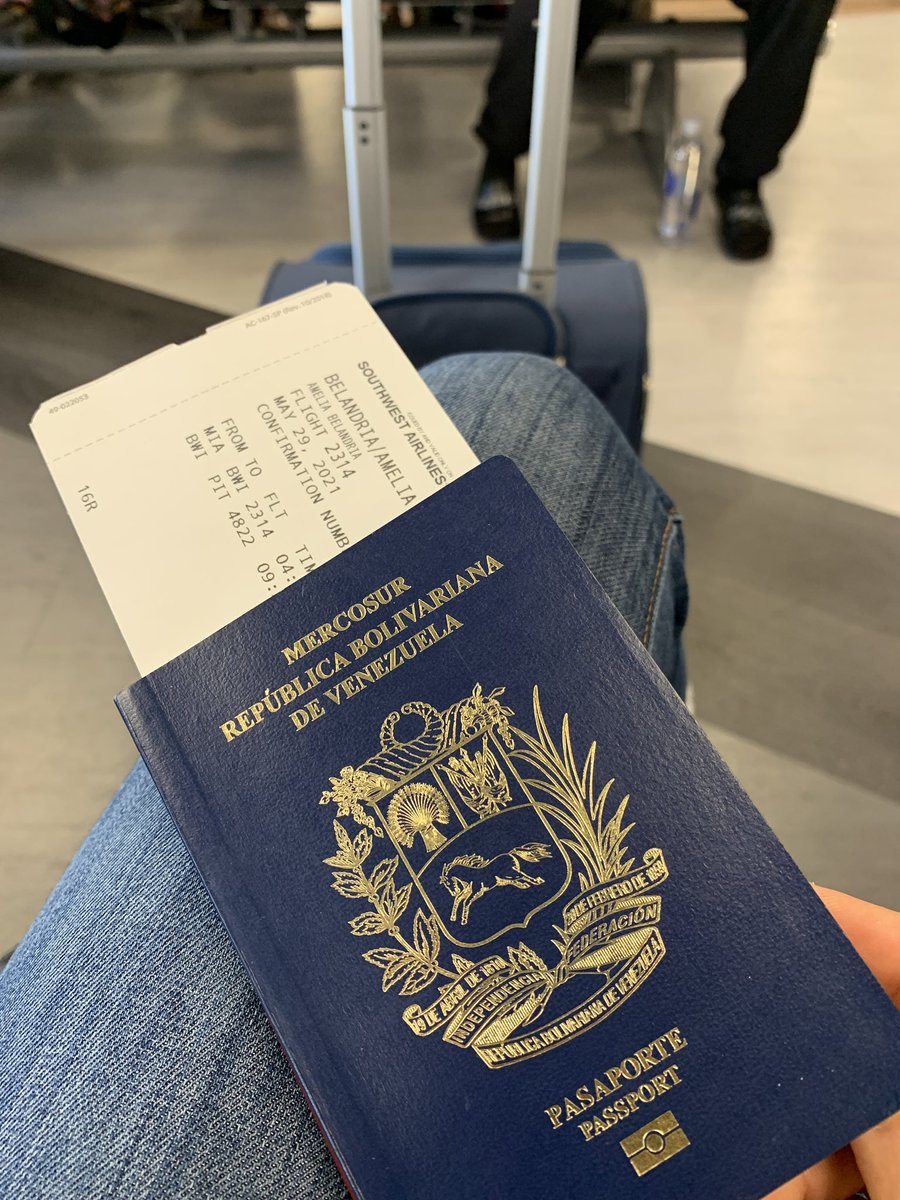 nohebelandria's tweet photo. Esa terrible sensación al ver que le queda poco tiempo😂
¡Por favor no te venzas!
El venezolano que lee, entienda.
#SAIME #Pasaporte #ChisteCruel #PasaporteYa https://t.co/8pYYpfjf1x