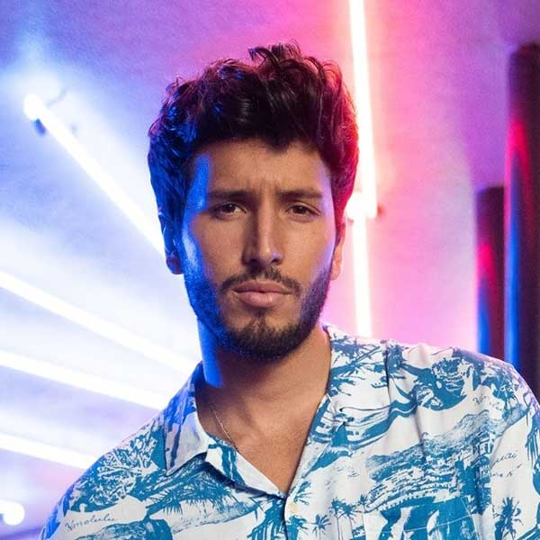 TopTenOfficial's tweet image. 🚨#ARTISTADELMES🚨

@5SOS 
@thedriverera 
@jonasbrothers 
@SebastianYatra 

vota con la frase:
ARTISTA DEL MES TOP TEN ES

TWEET,LIKE, RT= 20 VOTOS