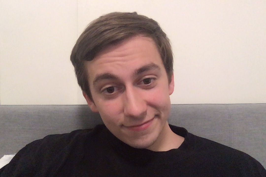 lilsamsquanch66's tweet photo. Don't be depressed. Smile. ❤️ https://t.co/UVWdXo2zfU