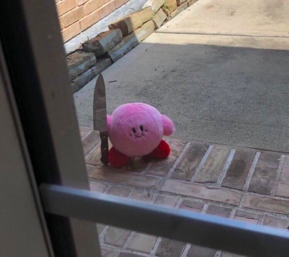 thatsillyhelen's tweet photo. me showing up at the bell centre to motivate the leafs https://t.co/CXk3HLkNf4