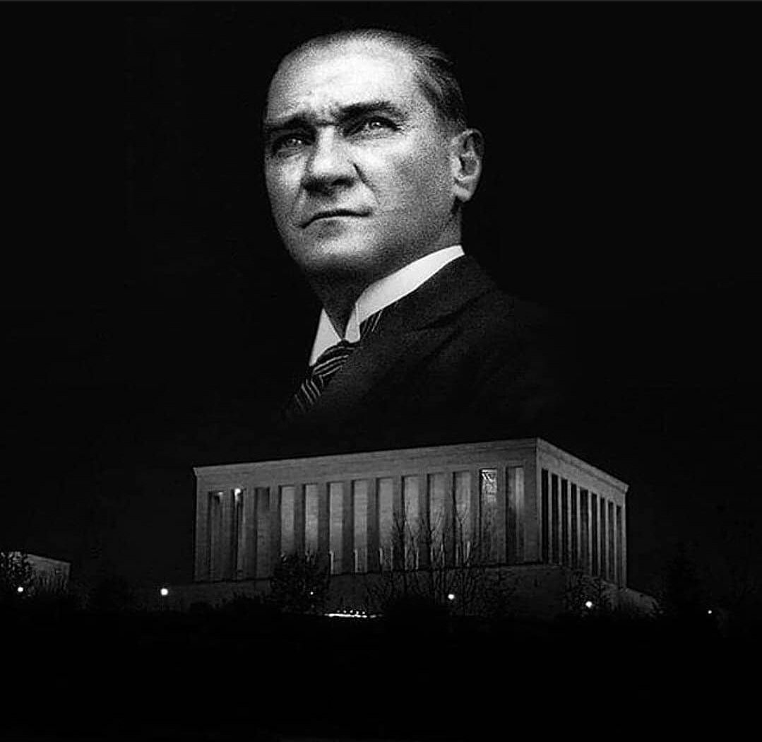 Konuşmayan  ama her fırsatta  konuşulan  tek lider  Büyük  Atam. #Atam