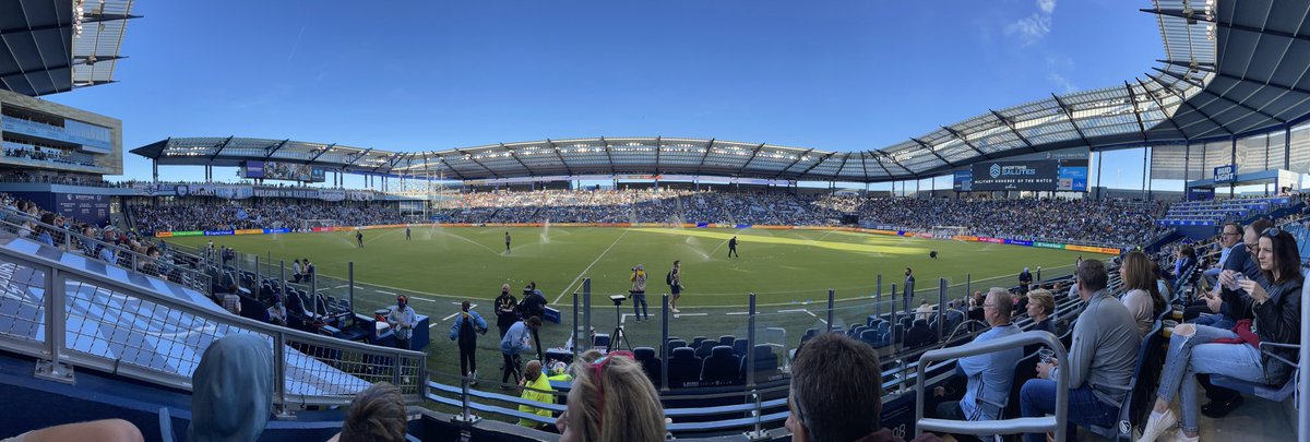 prtscience's tweet image. Full house a @cmpark tonight. Welcome back to the Blue Hell!! @SportingKC