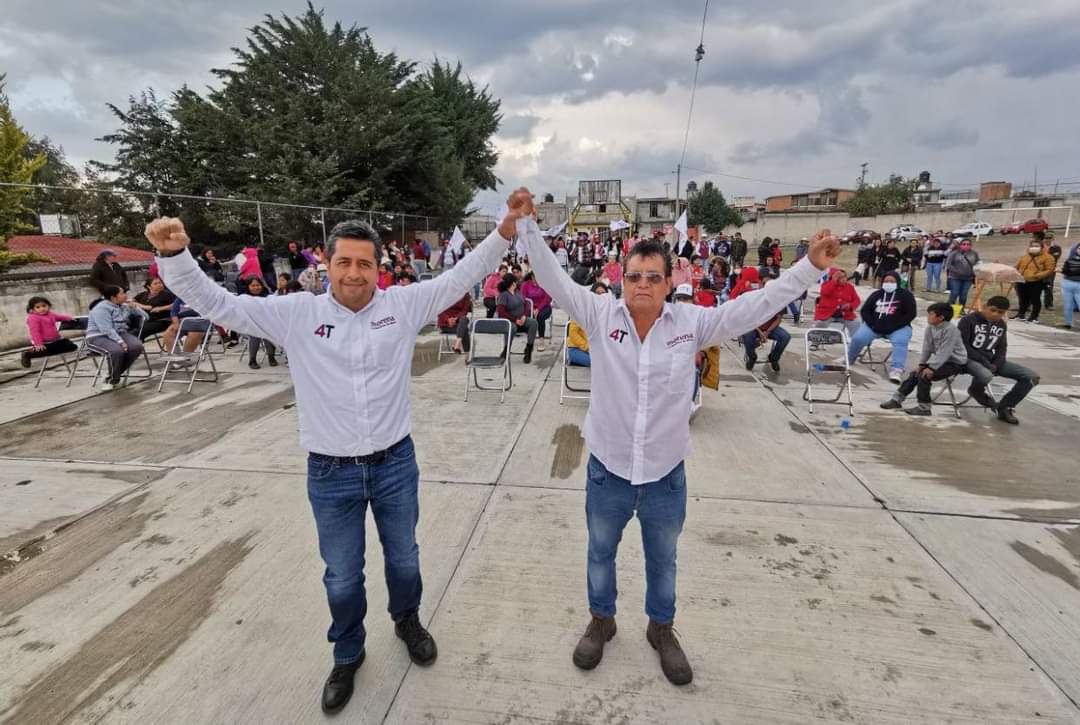 JCSantiagoP's tweet photo. Un VOTO por MORENA es un voto por la transformación de #Huamantla🚩.

Un gusto acompañar en este gran cierre de campaña en📍Pueblo de la Cruz, a nuestro próximo Presidente de Comunidad, Mario González Ramirez. https://t.co/eLSlpAf97E