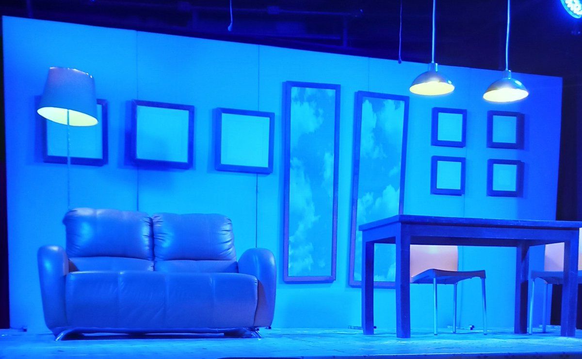 mientras, esperaba a mi amiga verla en escena..... vengan al teatro!!!! aca en <a href="/Primerallamadaa/">Primera LLamada</a>