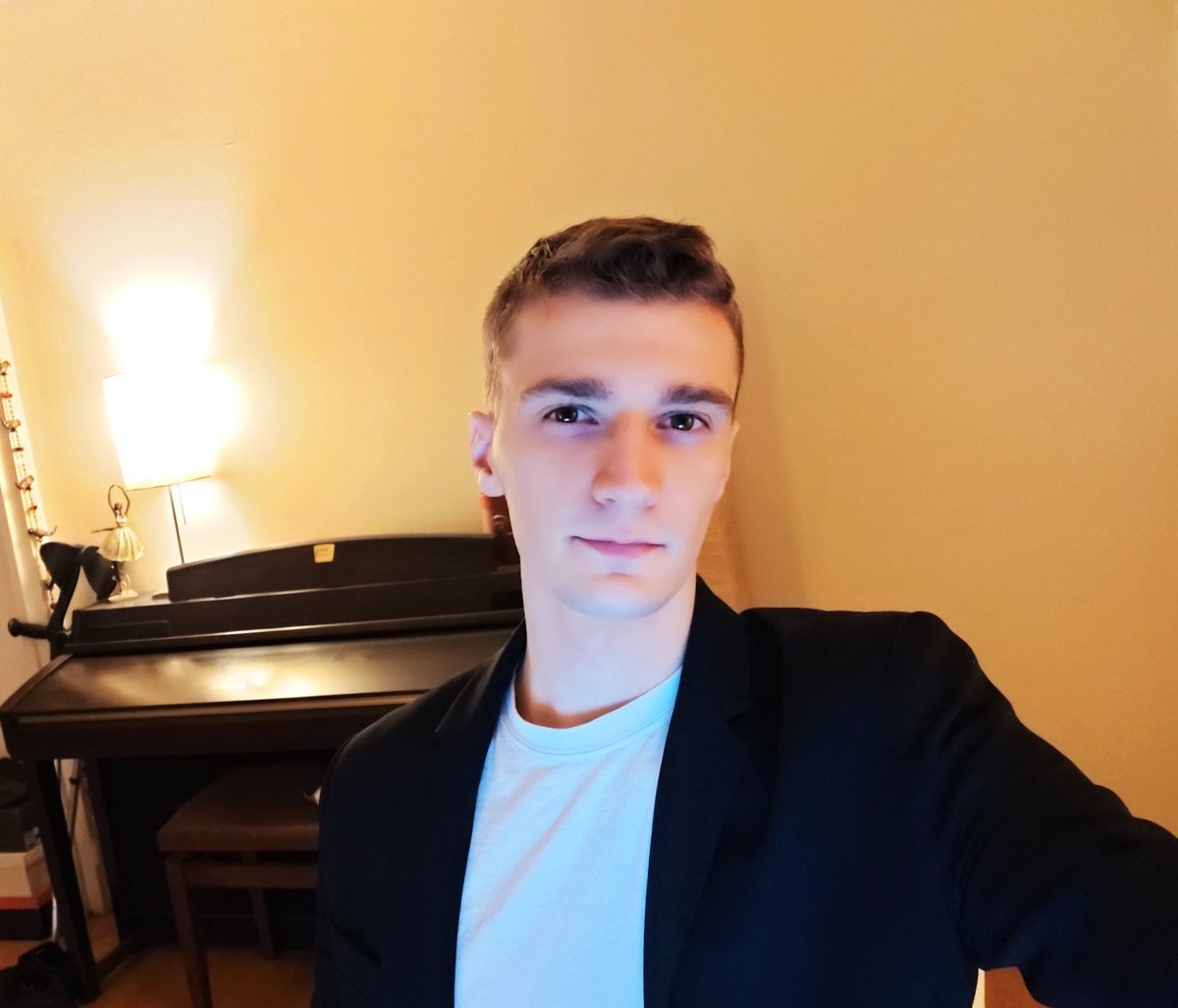 AceGautier's tweet photo. This moment when you turn away a Saturday night invitation to code some more ππ» and your friends send you vids of the party to change your mind π΅π€―
#worstFriends #tryingtobeserious #vuejs #workingonweekend #kb9 #liberezLacrim https://t.co/iIwQRRuoWG