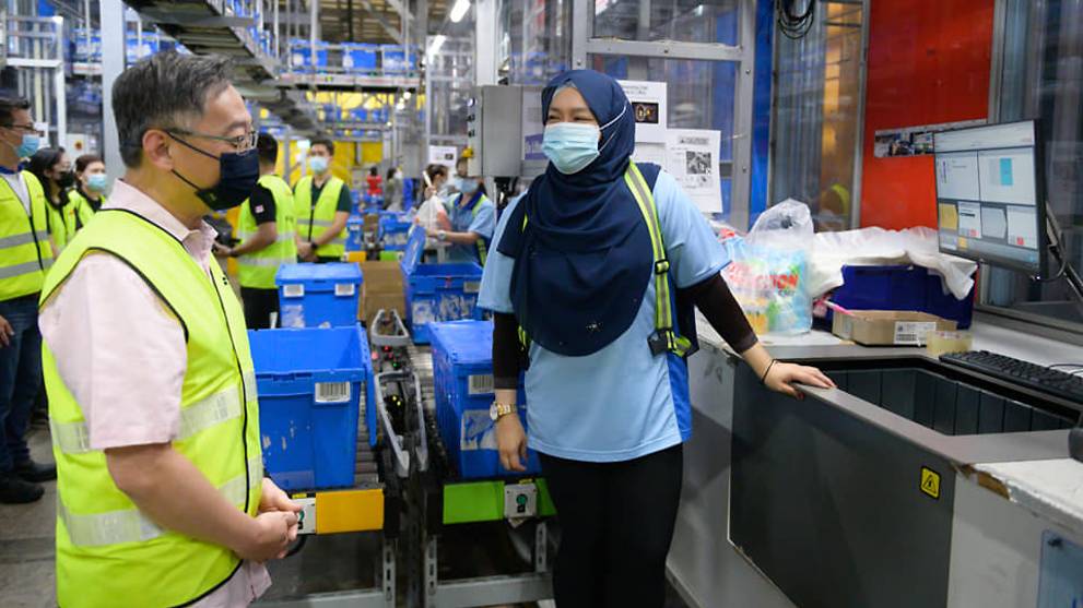 infoblazesea's tweet image. Flow of goods and supplies between Malaysia and Singapore to continue during FMCO: Gan Kim Yong

#FMCO full movement control order

LetsTalkCity #Singapore #Business #Malaysia
 #SoutheastAsia 
infoblaze.tiny.us/73072
Via channelnewsasia.com