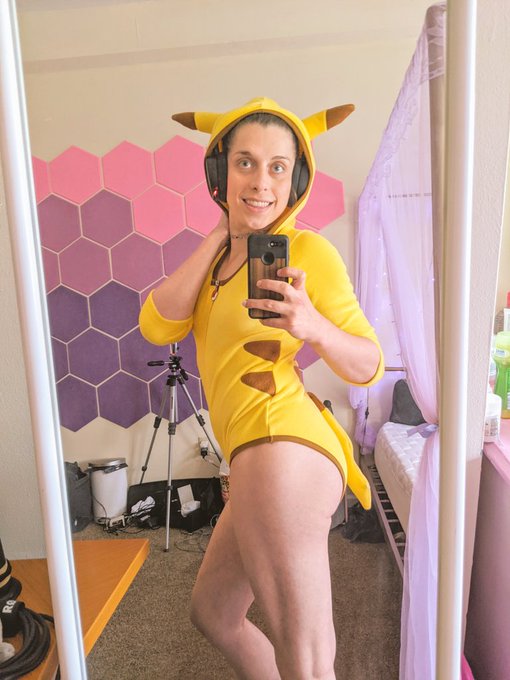 Pika needs emergency attention from a qualified Nurse Joy 😵🥵 https://t.co/lhZKF4An1D<a href="/tag/mvsales"class="tags"><span>#mvsales</span></a><a href="/tag/mvtrans"class="tags"><span>#mvtrans</span></a>