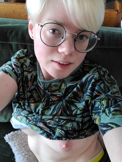 Happy to be home 🥰 https://t.co/k4t0x8Oy7G<a href="/tag/mvsales"class="tags"><span>#mvsales</span></a>