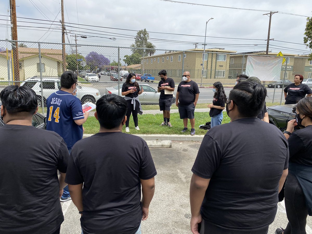 JustEdLA's tweet image. Just Ed getting folks to vaccinate in SCLA...