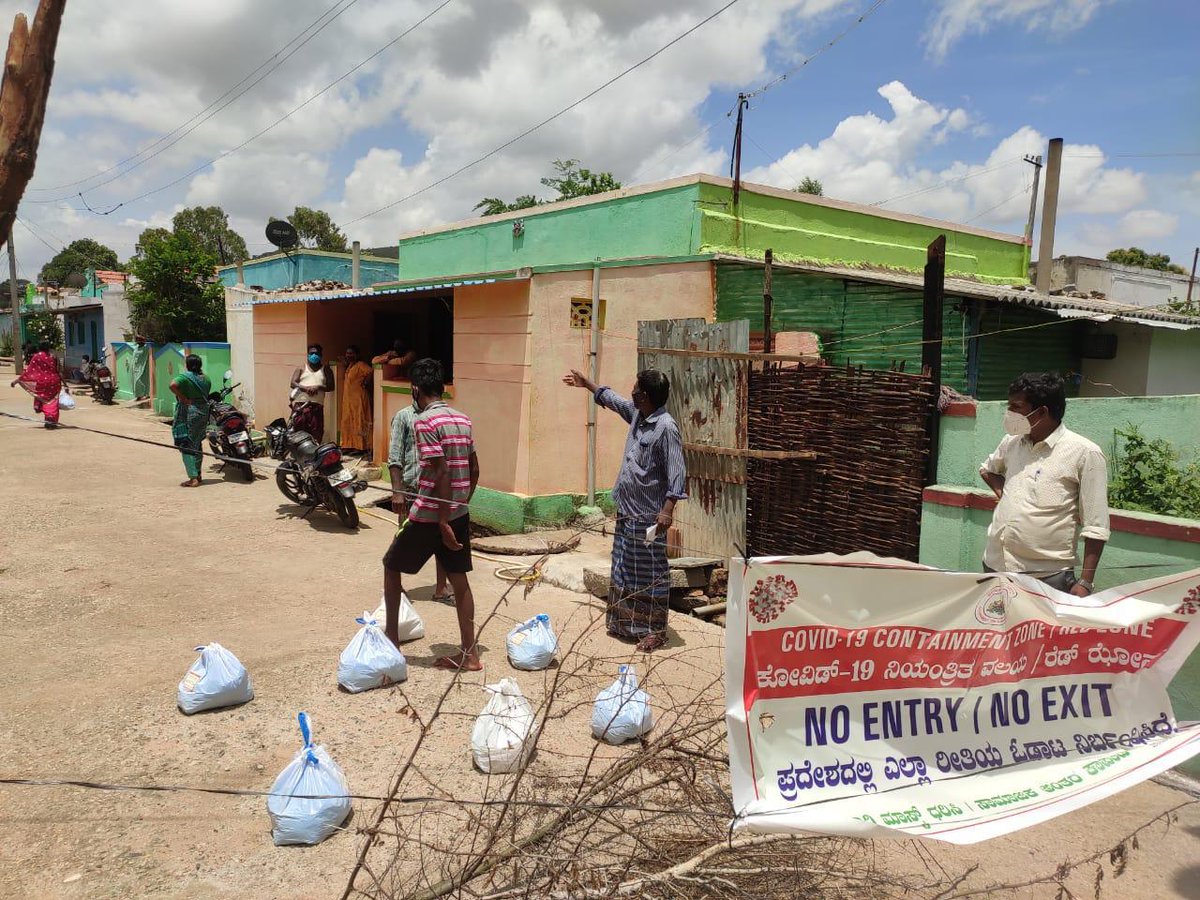 uthishta's tweet photo. The tribel hamlets of Gundlupet in Karnataka is impacted with Covid. Local authorities declared the area as containment zone. Based on a request from Vanavasi Kalyana to help these people, Uthishta helped people in need.Thanks for your support. https://t.co/bjo86CEuPf https://t.co/IPTMx4T8Fn