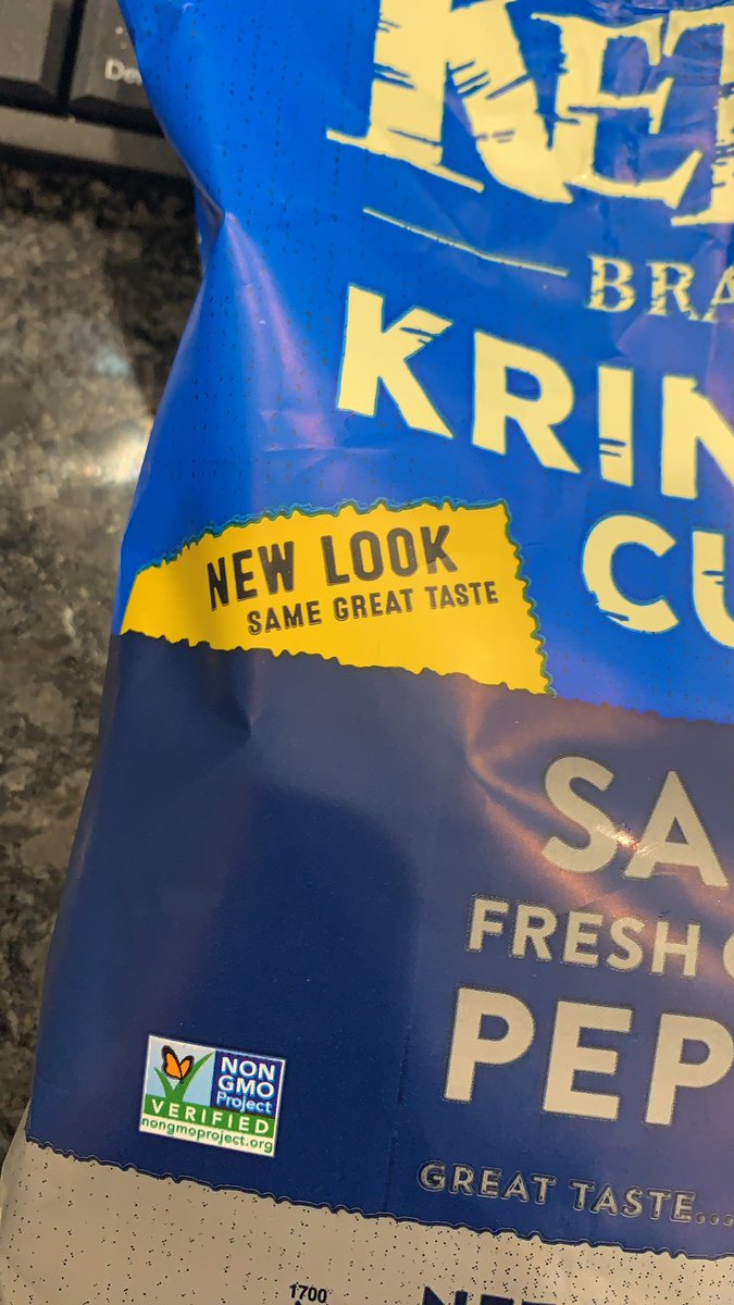 BASEDBales's tweet photo. Marketing advice for Kettle Brand chips: never change the “look” of a bag again. I have been boycotting you guys for 3 weeks due to the fact that your salt and pepper chips were no longer sold at my local Hagen. I had no idea the bag had just been given a “new look”.Super quirky. https://t.co/Od92gyvspF