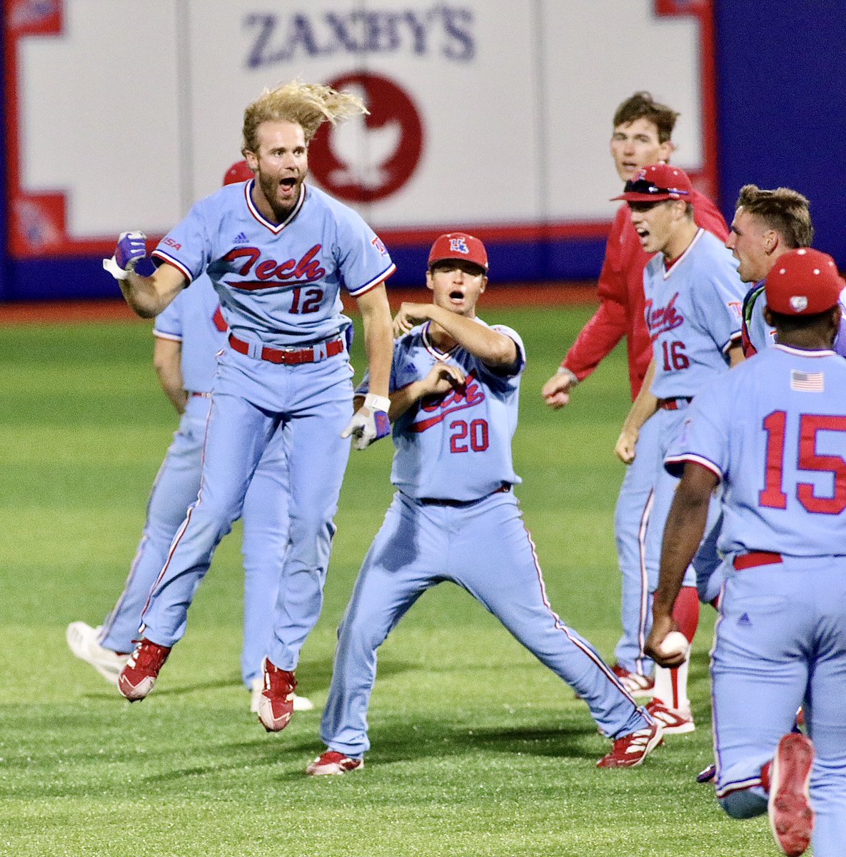 LATechBSB's tweet photo. GOOD VIBES ONLY. GOOD VIBES ONLY. GOOD VIBES ONLY. https://t.co/4KPNY3C53u