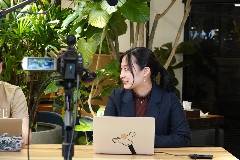 kanamaru_jd's tweet image. わたし、日本一幸せな新卒😆✨1週間前に”講師として登壇すること”を知らされ、死ぬ気で内容作って練習した結果、参加者1000人以上のセミナーで無事に話すことができちゃった＼(^^)／私みたいなポンコツでも良い環境さえあればここまで成長できるってことが証明された✨✨楽しかった〜！！！  #21卒