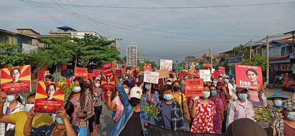 sggrvlyouth's tweet photo. This morning,the people of Kale continued to protest against the Coup regime and ended successfully.However hard the terrorist junta has tried to stop the people with various unjustified acts.

 #WhatsHappeningInMyanmar #May30Coup https://t.co/Qpy6pSIkkP