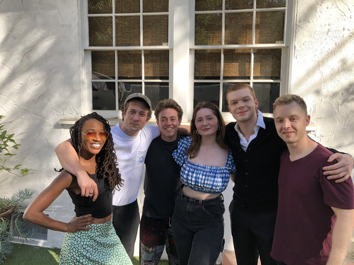 Chilling with the fam today. #Shameless