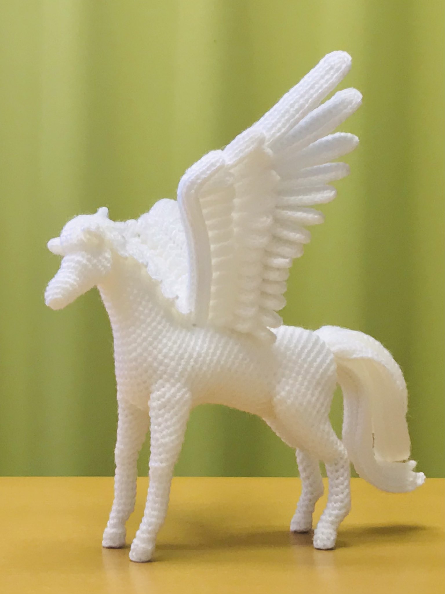 Twitter 上的 あびす あみぐるまー ペガサス を編みました 大きさは約22cm 製作期間は約3週間 あみぐるみ T Co 24k4b47rsf Twitter