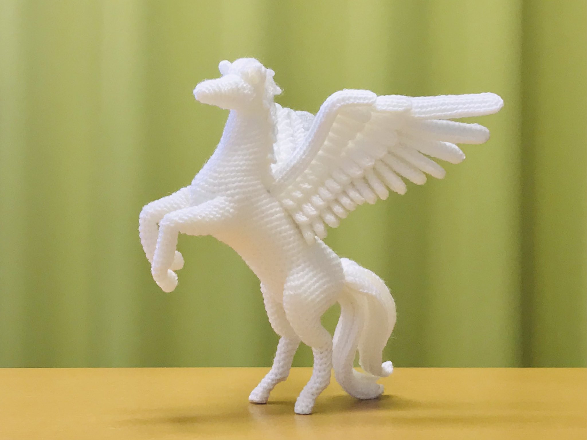 あびす あみぐるまー ペガサス を編みました 大きさは約22cm 製作期間は約3週間 あみぐるみ T Co 24k4b47rsf Twitter