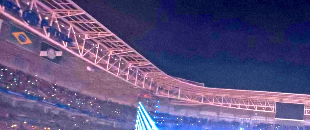 aruanfelixfc's tweet photo. BTS e ARMY enfrentaram muitos obstáculos e,l honestamente continuaremos a enfrentá-los sempre Somos chamados de ARMY por uma razão. Vamos trabalhar ainda mais duro Continue fazendo streaming forte Fique forte continue lutando
Nós somos PODEROSOS e capazes. https://t.co/C8z9Z598cE