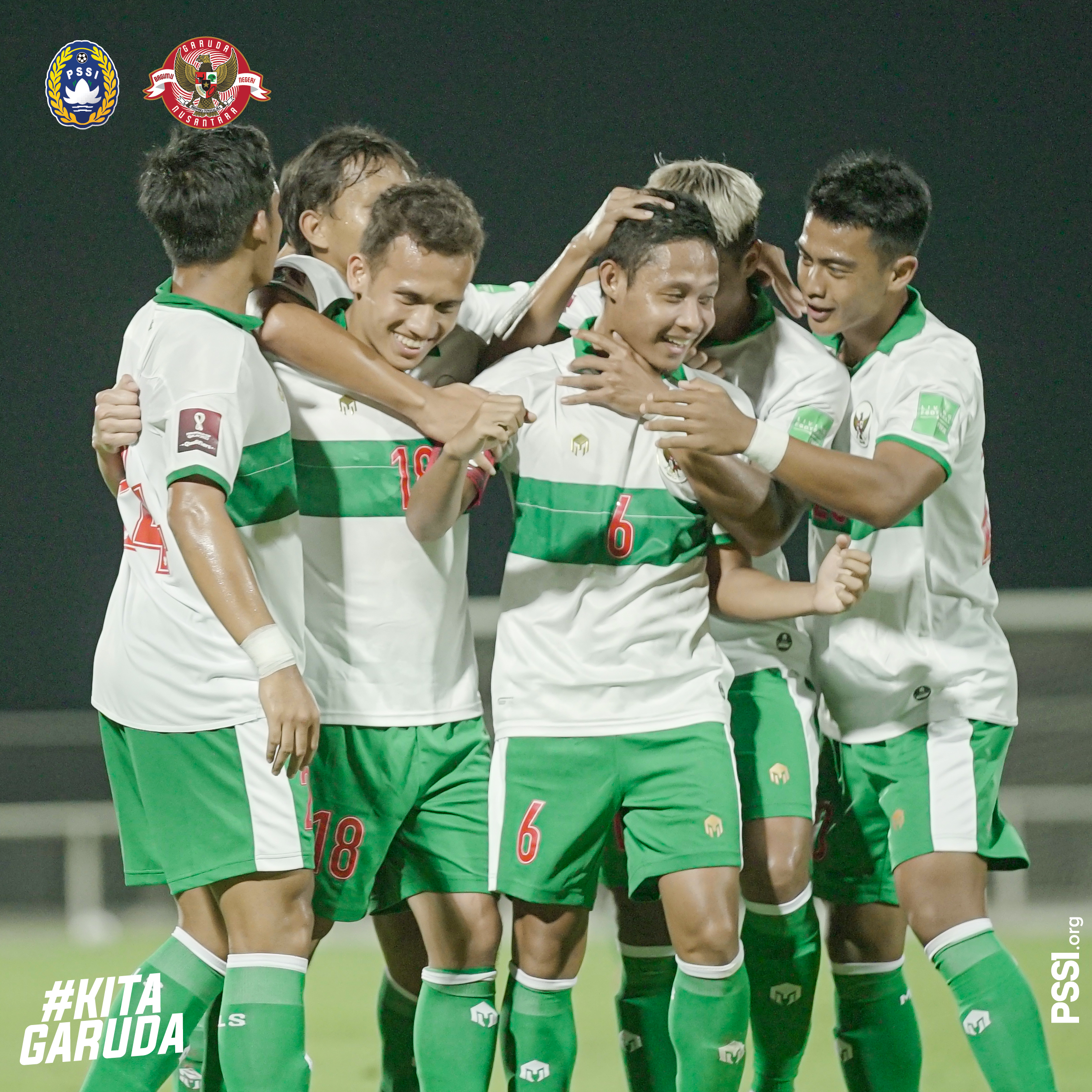 Selebrasi Pemain Timnas Indonesia setelah Evan Dimas cetak gol ke gawang Oman
