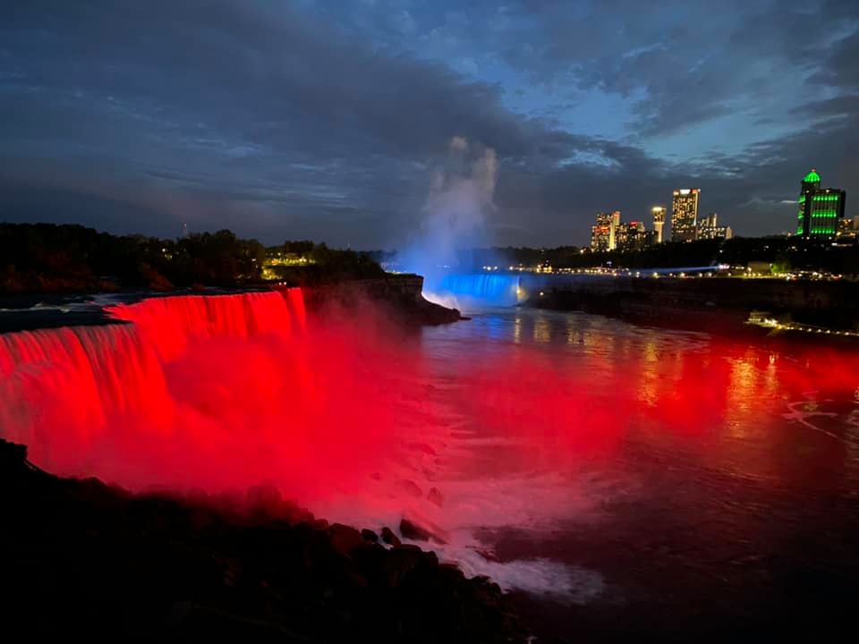 Croatia_hr's tweet photo. Happy Statehood Day, Croatia!
Hands up if you watched as Niagara Falls in the USA and Canada transformed into the Croatian flag last night to celebrate Statehood Day. Didn't it look beautiful?
#StateHoodDayCroatia #CroatiaFullOfLife https://t.co/3fwYPfKZj5