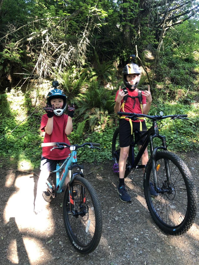 Lorrie Burnham tweet media