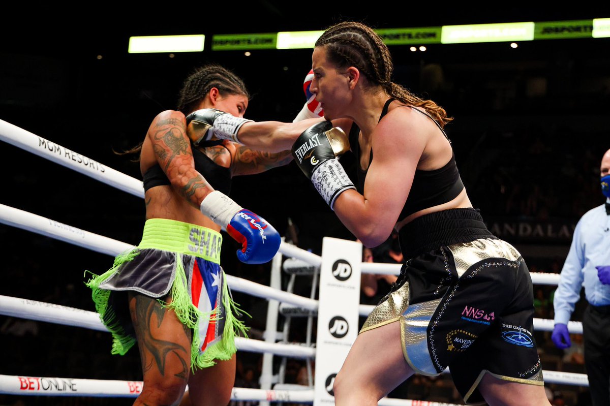 Dazn Boxing Good Stoppage Or Too Soon Haneylinares Dazn Boxing Good Stoppage Or Too Soon Haneylinares