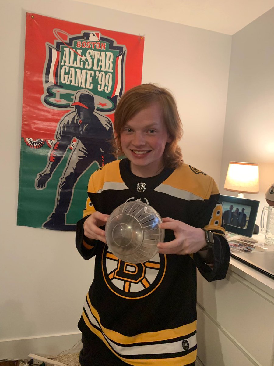 thebubbaunit's tweet photo. #WeWantTheCup #ReverseTheCurse https://t.co/0QB0fThsuz
