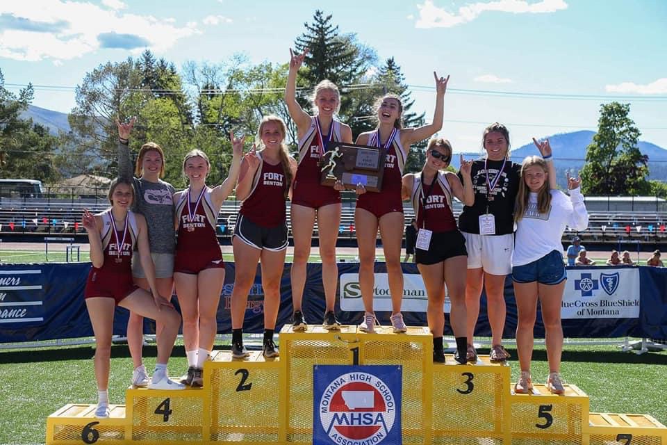 aussiemt's tweet photo. Fort Benton Class of 2021 may not have hit every mark they were hoping for this year but 
Semi-Final FB
4th VBall
4th BBB
State Champion GBB
State Champion Boys Track
3rd Girls Track
5 North Divisional Championships
4 District Championships Something to be proud of! #mtscores https://t.co/xjNcRlzYJO