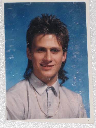SethFromThe716's tweet photo. My hair was different lengths
#MyAgeInFiveWordsOrLess https://t.co/dqLq8GFxm2