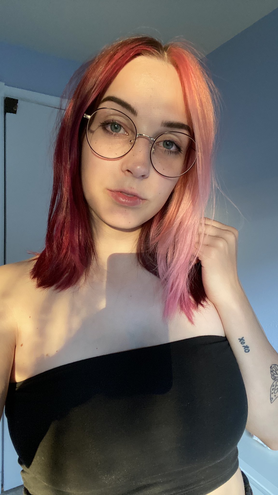 TW Pornstars - 1 pic. Ashley Lotts. Twitter. New video up new pictures to go check them out