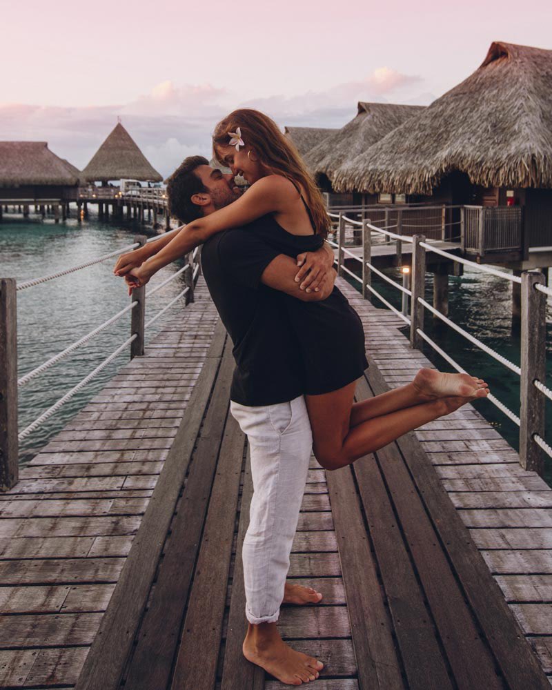 Dancer_82102's tweet photo. guys my boyfriend picked me up like this today🥺 i’ve found the one https://t.co/cdq2nhFiQU