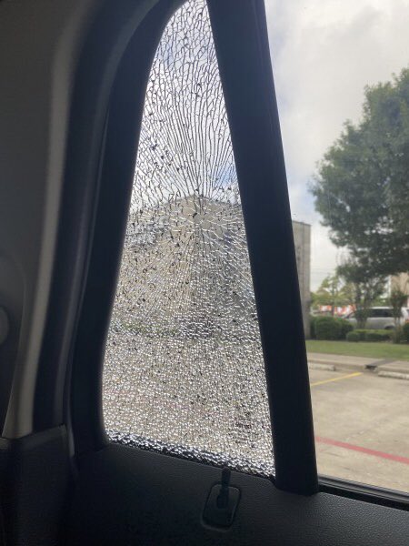 myWindshieldCom's tweet photo. We’ve auto glass technicians in Granbury, Texas quoting a customer to replace the vent glass (rear, driver) on a 2013 Ford Edge #vent #glass #replacement #Ford #Edge #Granbury #Texas #TX #myWindshield https://t.co/TLAs0RRPHn
