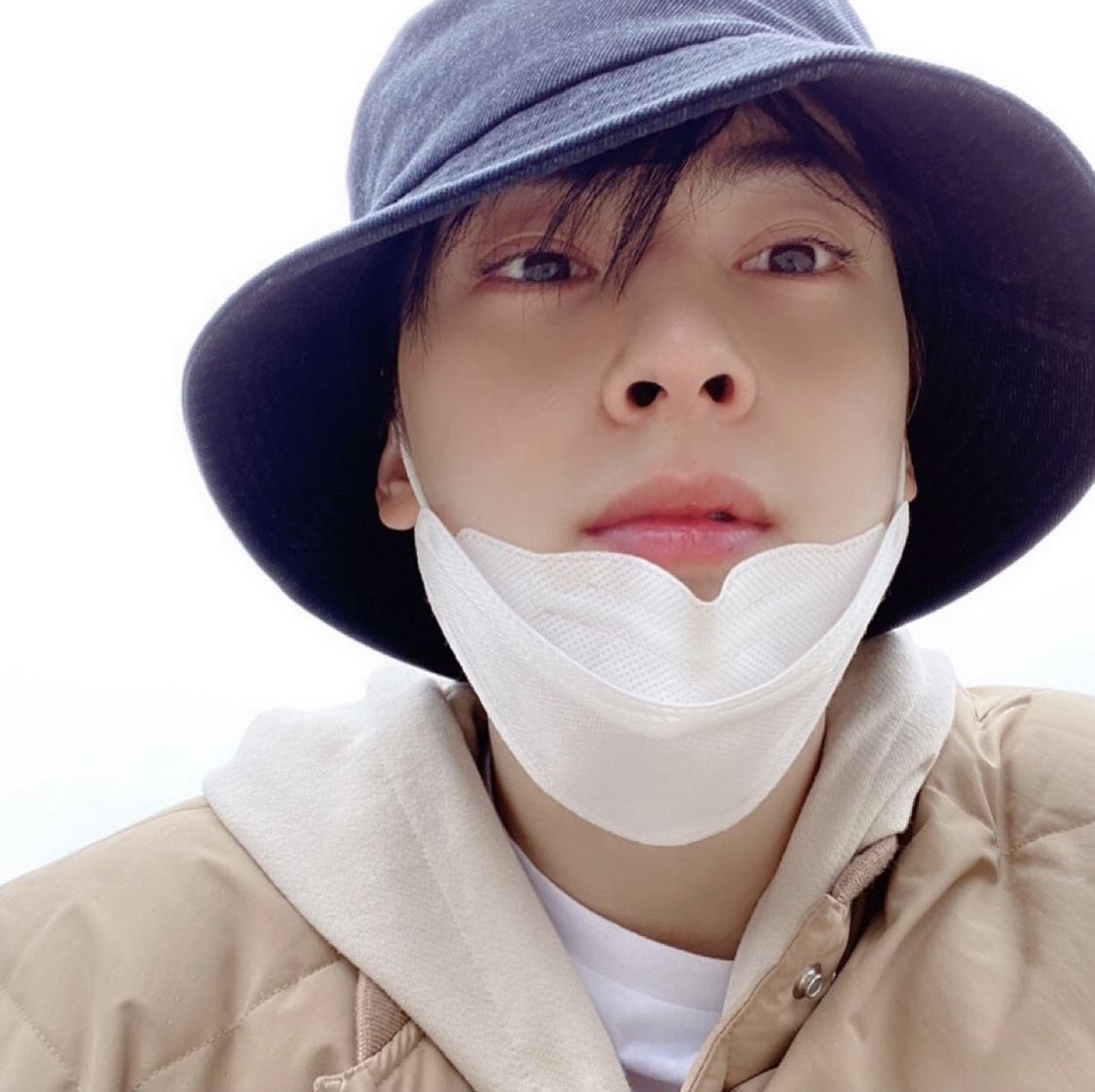 eunwoothink's tweet photo. just eunwoo wearing his bucket hat https://t.co/E5WIIDlwJM