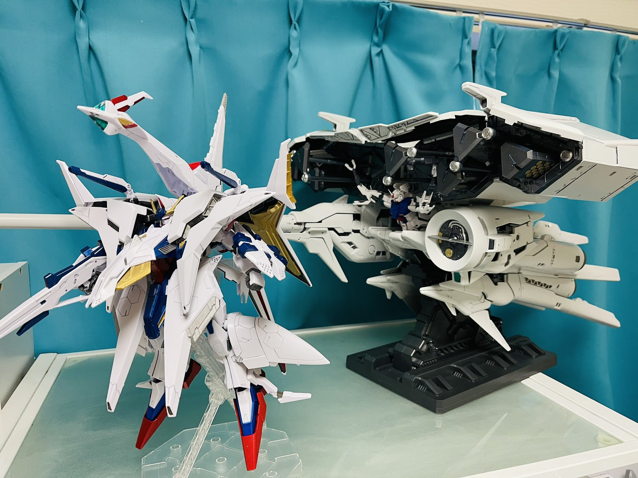 さえっち Gp 03デンドロビウム 完成その3 でかいんだけど 同スケールのペーネロペーを隣に置くと もはやペーネロペーが大きさ存在感共にデンドロビウムに負けてない ガンプラ T Co Lfae44phox Twitter さえっち Gp 03デンドロビウム 完成その3 でかいんだけど 同スケールのペーネロペーを隣に置くと もはやペーネロペーが大きさ存在感共にデンドロビウムに負けてない ガンプラ T Co Lfae44phox Twitter