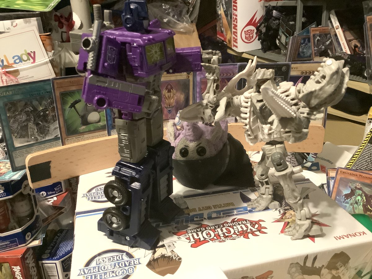 Transfan2's tweet photo. @NightShiningPR @JesseWittenrich @BotCon
Puggle IDW Galvy:Ivisited #TransformersShatteredGlass Universe Again!Today+Saw #OptimusPrime Again!Found #Ractonite!#PugglesTalk #Transformers #ShatteredGlass #ShatteredGlassOptimusPrime #GalvySG #シャッタード・グラス #FunSGPrime https://t.co/bFv6bVsiyX