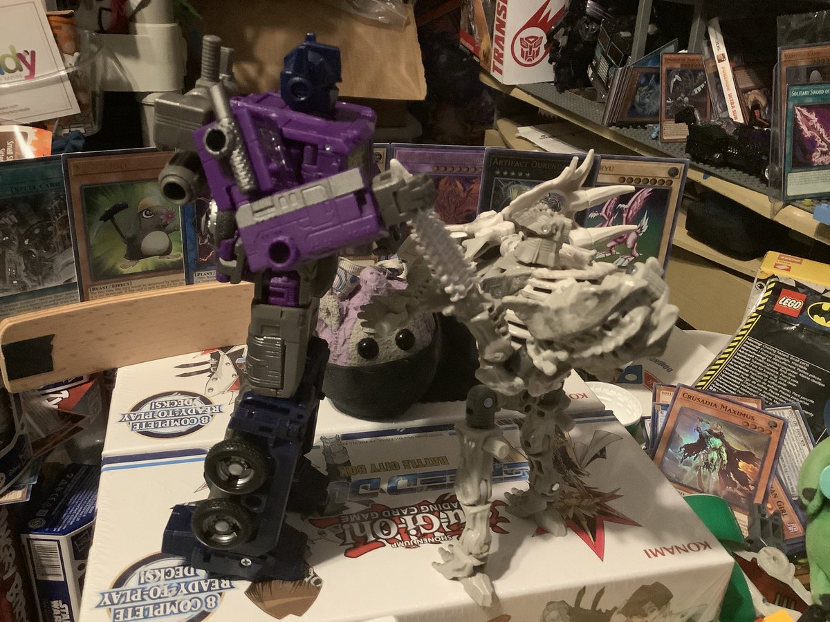 Transfan2's tweet photo. @NightShiningPR @JesseWittenrich @BotCon
Puggle IDW Galvy:Ivisited #TransformersShatteredGlass Universe Again!Today+Saw #OptimusPrime Again!Found #Ractonite!#PugglesTalk #Transformers #ShatteredGlass #ShatteredGlassOptimusPrime #GalvySG #シャッタード・グラス #FunSGPrime https://t.co/bFv6bVsiyX