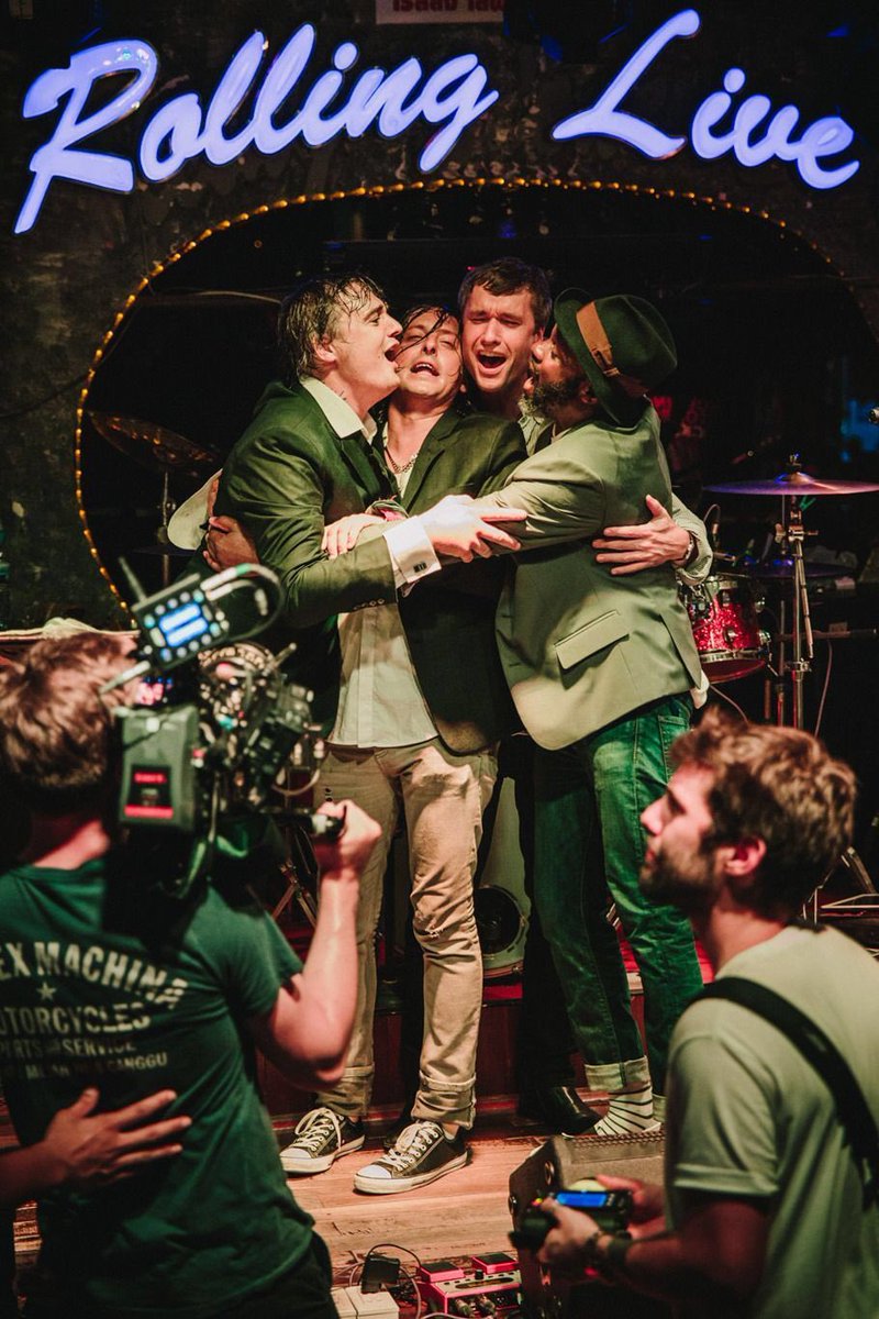 libertines's tweet photo. 𝙷𝚎𝚛𝚎’𝚜 𝚝𝚘 𝚝𝚑𝚎 𝚕𝚘𝚗𝚐 𝚠𝚎𝚎𝚔𝚎𝚗𝚍 𝚡
⠀
📸 𝚁𝚘𝚐𝚎𝚛 𝚂𝚊𝚛𝚐𝚎𝚗𝚝 https://t.co/3rsUBmjSPK