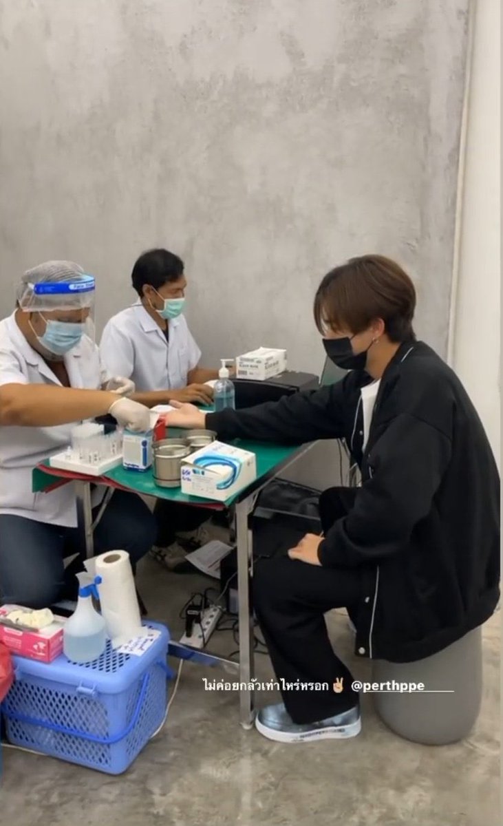 KindnessJuner's tweet photo. Stay safe🖤😷✌️#KDPPE #PerthLiveatHome https://t.co/Z4oxwKjlH3