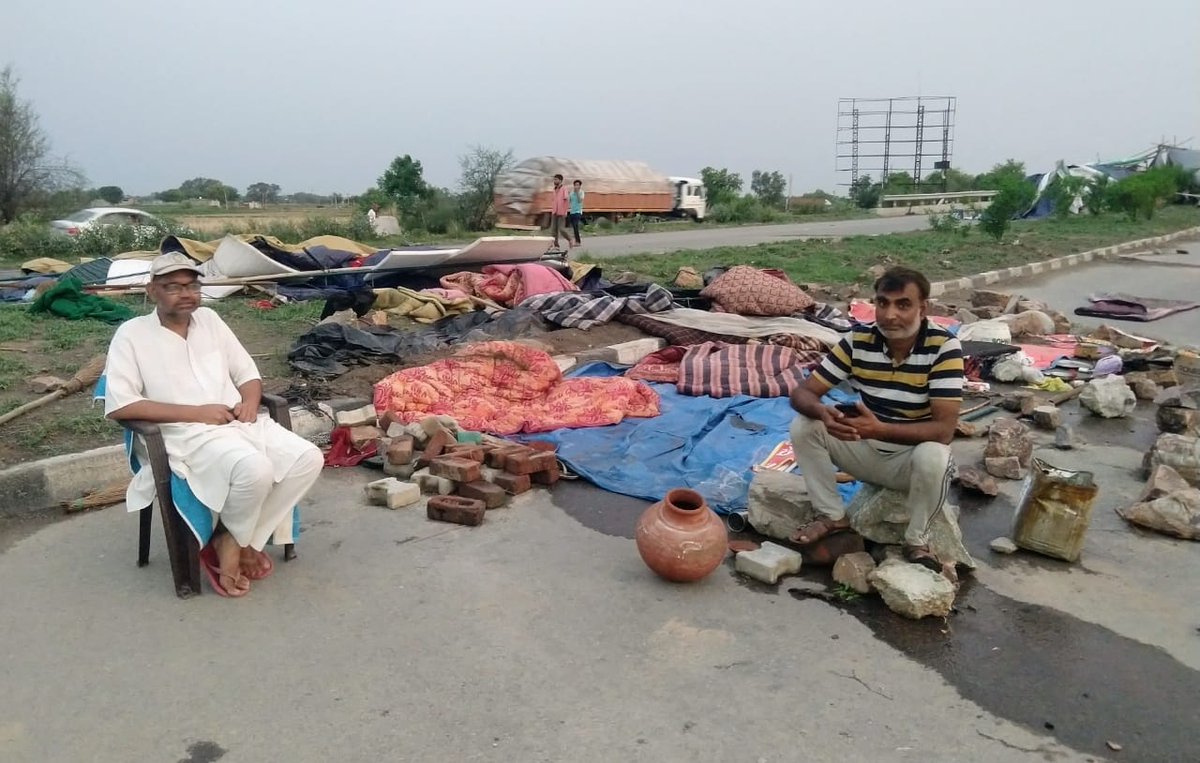 kkuruganti's tweet photo. How much more will @PMOIndia test these protesting farmers? At shahjahanpur. #6MonthsofFarmersProtest #FarmersProtest #FulfillFarmersDemands https://t.co/qPsmubSFSA