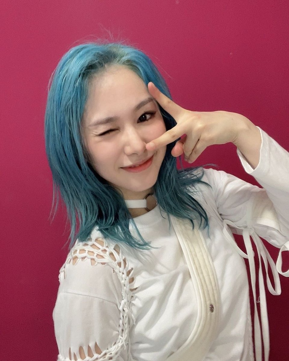 miapiics's tweet photo. ✌️ 

#미아 #MIA #EVERGLOW https://t.co/BQegUgKXij