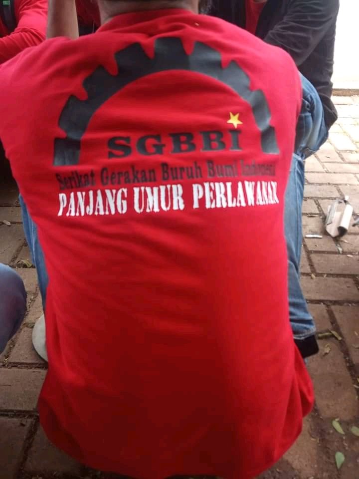 KadiHidayatulla's tweet photo. China jahat

#Boikot_EsKrim_China https://t.co/s9FLMpnKup