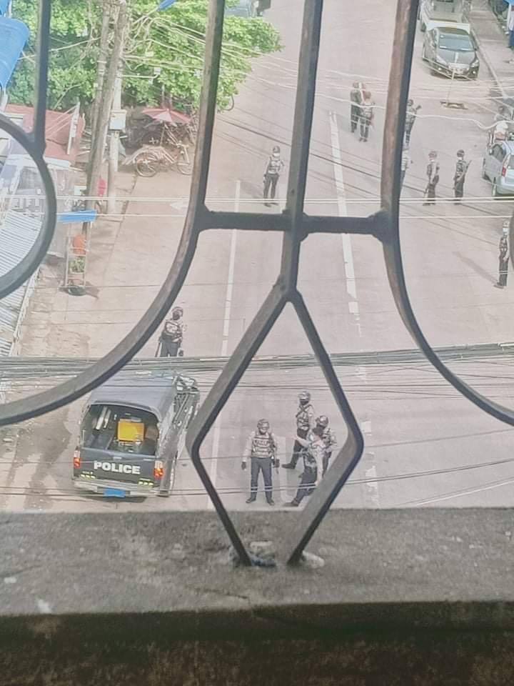 Bomb blast occurred near the lottery shop Insein, Yangon. Caaualities were not reported so far. #WhatsHappeningInMyanmar  #May30Coup