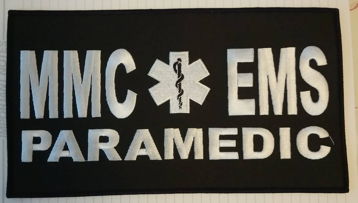 KennyLi37156927's tweet image. 平常，他是我忽視的一群人，因為健康平安是我生活的常態，無病無災是很自然的

不過最近的生活凸顯了公衛的重要與他們無私奉獻的可佩，我以這個臂章，表達我的敬意

自己防疫小心，就是讓他人急需時有足夠的力量
#emspatch